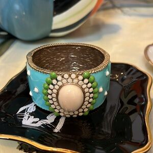 Enamel bracelet